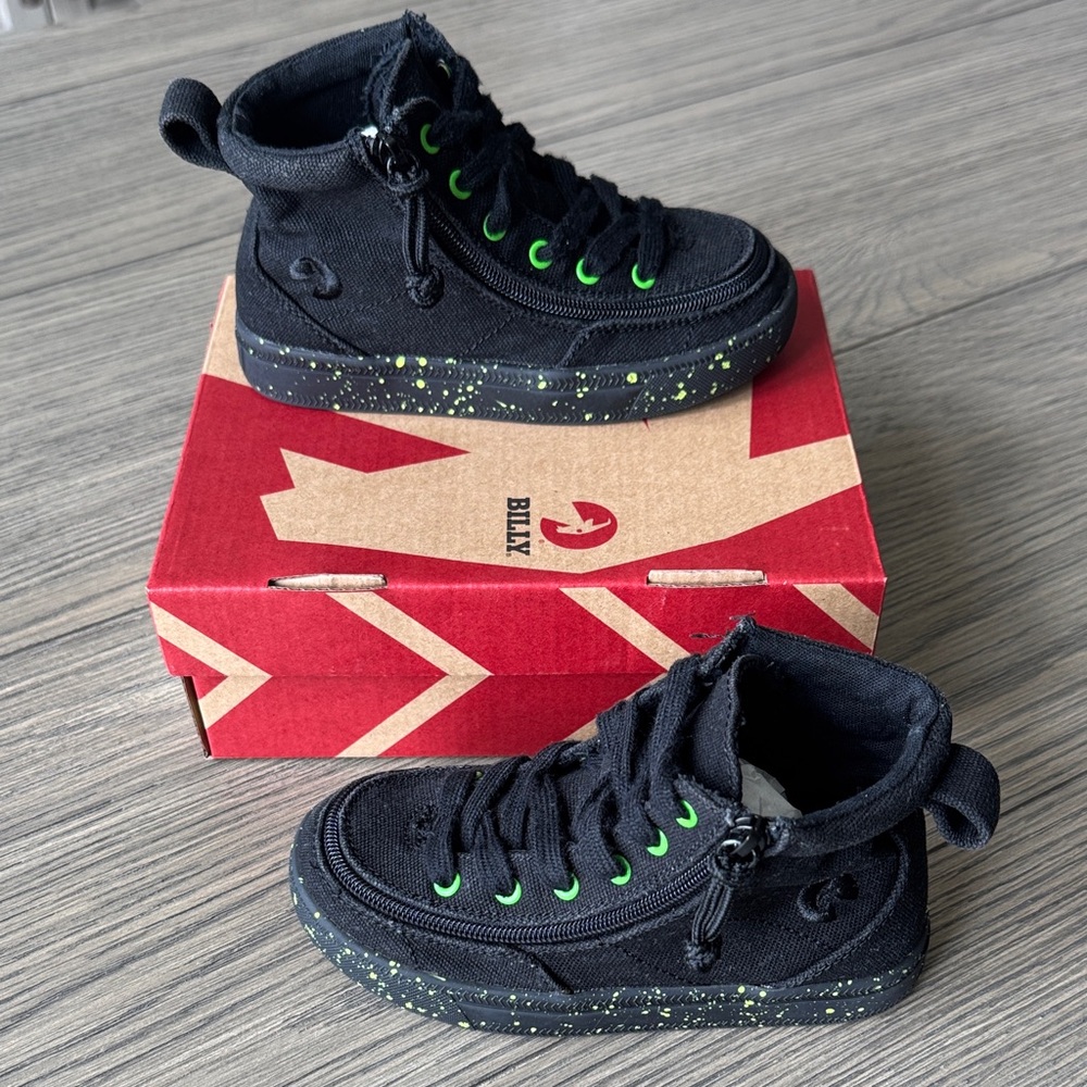 BILLY Footwear 💚 Classic Lace High Top Sneaker
